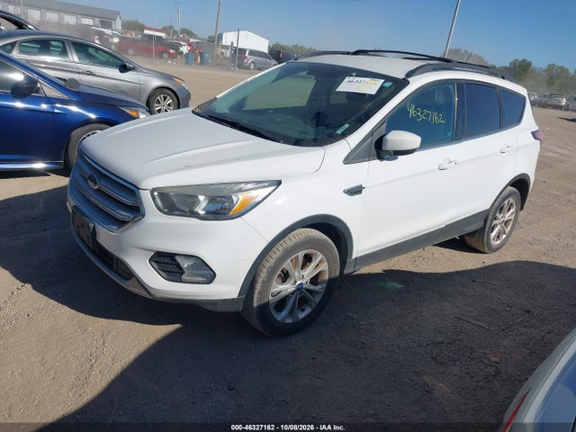 Продажа на аукционе авто 2018 Ford Escape Se, vin: 1FMCU9GD8JUA17861, номер лота: 46327162