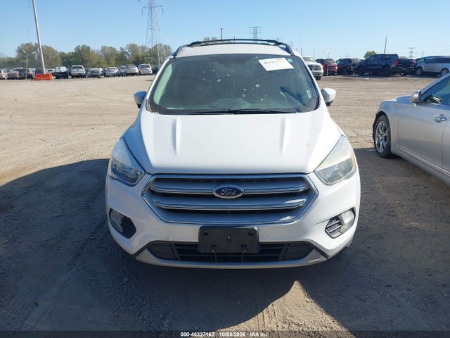 Продажа на аукционе авто 2018 Ford Escape Se, vin: 1FMCU9GD8JUA17861, номер лота: 46327162