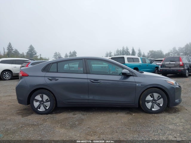 KMHC65LC9JU076885 Hyundai Ioniq Hybrid Blue