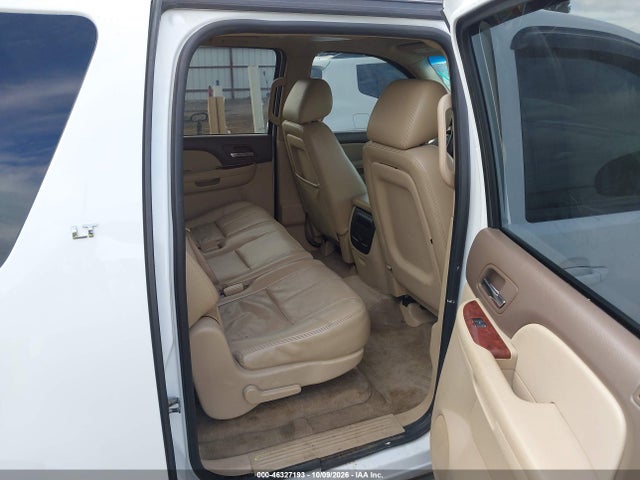 2010 Chevrolet Suburban 1500 Lt1 მანქანა იყიდება აუქციონზე, vin: 1GNUKJE33AR126586, აუქციონის ნომერი: 46327193
