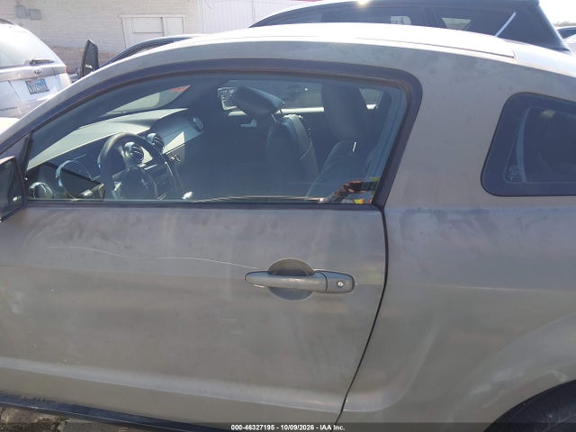 2008 Ford Mustang Gt Premium მანქანა იყიდება აუქციონზე, vin: 1ZVHT82H785145107, აუქციონის ნომერი: 46327195