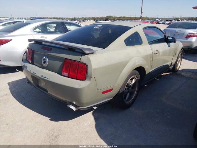 2008 Ford Mustang Gt Premium მანქანა იყიდება აუქციონზე, vin: 1ZVHT82H785145107, აუქციონის ნომერი: 46327195