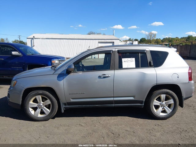 Продажа на аукционе авто 2015 Jeep Compass High Altitude Edition, vin: 1C4NJDEB9FD154454, номер лота: 46327319