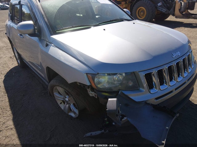 Продажа на аукционе авто 2015 Jeep Compass High Altitude Edition, vin: 1C4NJDEB9FD154454, номер лота: 46327319