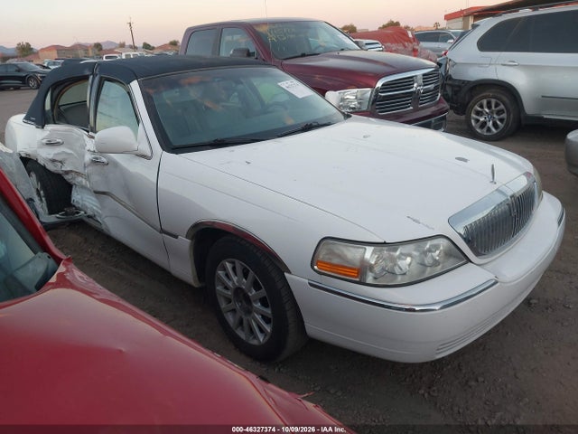 Продажа на аукционе авто 2006 Lincoln Town Car Signature, vin: 1LNHM81W36Y641450, номер лота: 46327374
