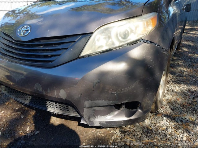 46327531 :رقم المزاد ، 5TDZK3DC3BS095564 vin ، 2011 Toyota Sienna Base V6 مزاد بيع