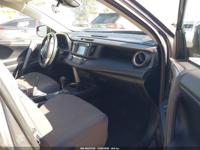 Toyota Rav4 Xle 2018 2T3WFREV1JW497638 Image 5