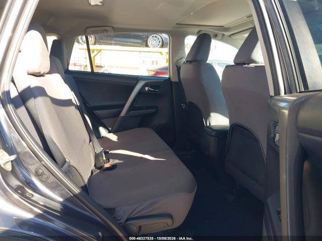 Toyota Rav4 Xle 2018 2T3WFREV1JW497638 Image 8