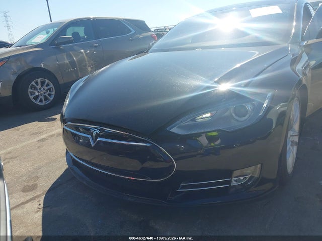 Продажа на аукционе авто 2013 Tesla Model S Performance, vin: 5YJSA1DPXDFP04636, номер лота: 46327640