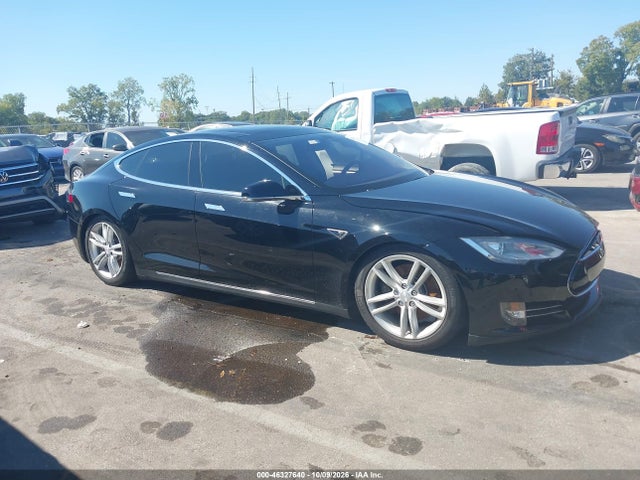 Продажа на аукционе авто 2013 Tesla Model S Performance, vin: 5YJSA1DPXDFP04636, номер лота: 46327640