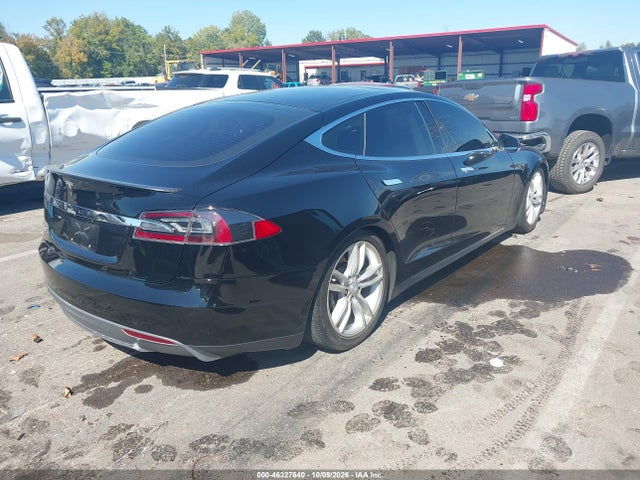 Продажа на аукционе авто 2013 Tesla Model S Performance, vin: 5YJSA1DPXDFP04636, номер лота: 46327640