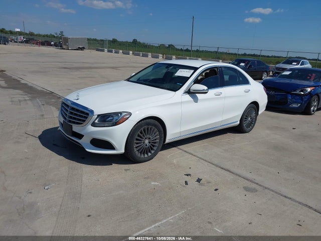 55SWF4JB9GU101550 Mercedes-Benz C 300 Luxury