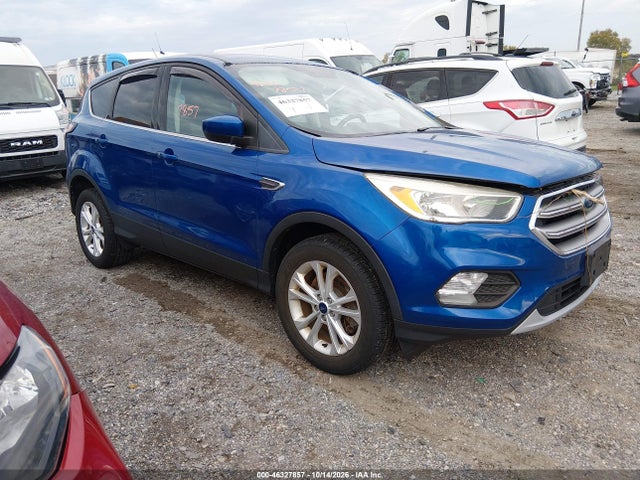 Продажа на аукционе авто 2017 Ford Escape Se, vin: 1FMCU9GDXHUE21545, номер лота: 46327857