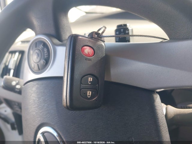 Продаж на аукціоні авто 2011 Toyota Prius Two, vin: JTDKN3DUXB1472826, номер лоту: 46327956