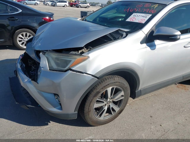46327966 :رقم المزاد ، 2T3WFREV0GW306980 vin ، 2016 Toyota Rav4 Xle مزاد بيع