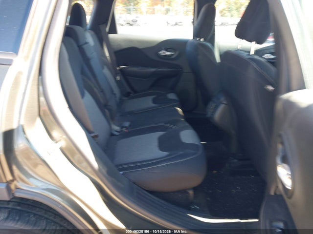 Продажа на аукционе авто 2014 Jeep Cherokee Sport, vin: 1C4PJMAB8EW317743, номер лота: 46328186