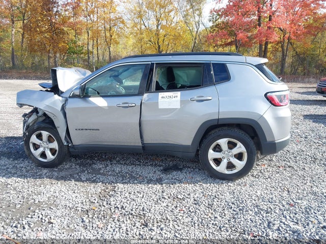 2018 Jeep Compass Latitude 4x4 მანქანა იყიდება აუქციონზე, vin: 3C4NJDBB7JT150328, აუქციონის ნომერი: 46328249