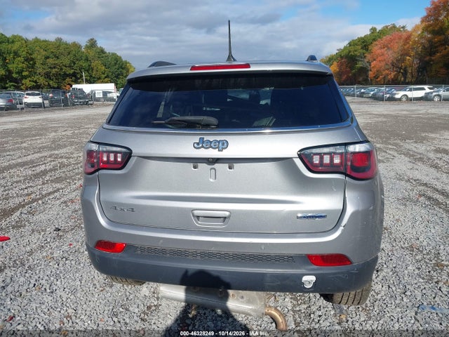 2018 Jeep Compass Latitude 4x4 მანქანა იყიდება აუქციონზე, vin: 3C4NJDBB7JT150328, აუქციონის ნომერი: 46328249