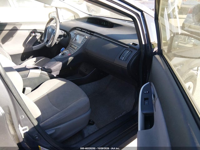 Toyota Prius Three 2015 JTDKN3DU5F0437493 Image 5