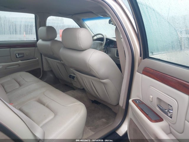 46328472 :رقم المزاد ، 1G6KD54Y5WU761931 vin ، 1998 Cadillac Deville Standard مزاد بيع