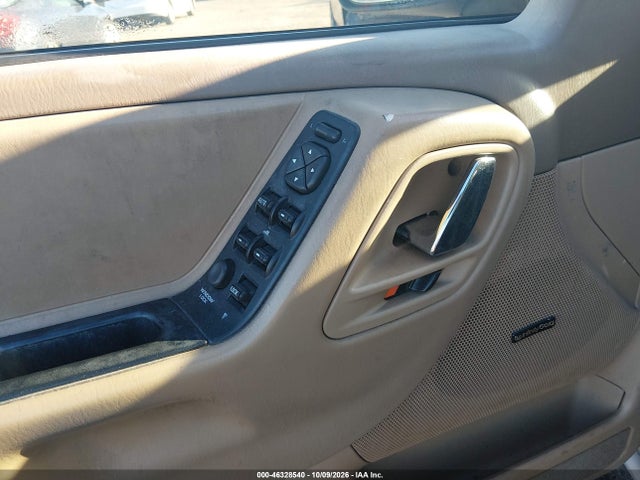 2000 Jeep Grand Cherokee Laredo მანქანა იყიდება აუქციონზე, vin: 1J4GW48S6YC398782, აუქციონის ნომერი: 46328540