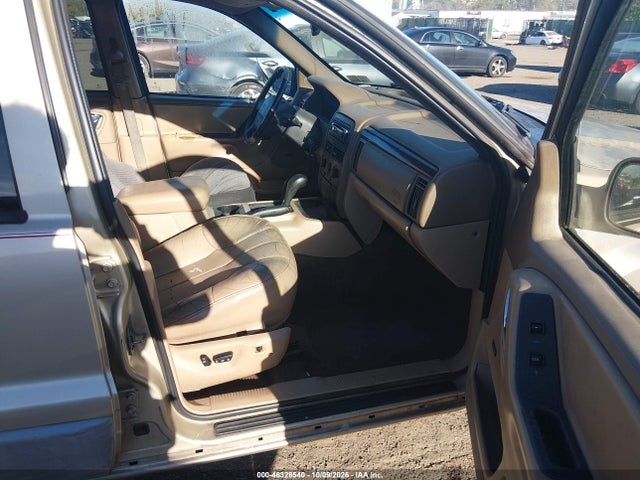 2000 Jeep Grand Cherokee Laredo მანქანა იყიდება აუქციონზე, vin: 1J4GW48S6YC398782, აუქციონის ნომერი: 46328540