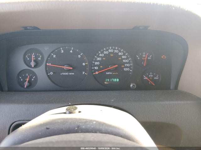 2000 Jeep Grand Cherokee Laredo მანქანა იყიდება აუქციონზე, vin: 1J4GW48S6YC398782, აუქციონის ნომერი: 46328540