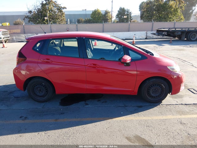 46328581 :رقم المزاد ، JHMGK5H58GX016503 vin ، 2016 Honda Fit Lx مزاد بيع