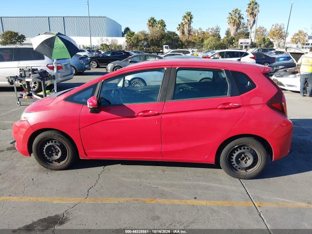 46328581 :رقم المزاد ، JHMGK5H58GX016503 vin ، 2016 Honda Fit Lx مزاد بيع