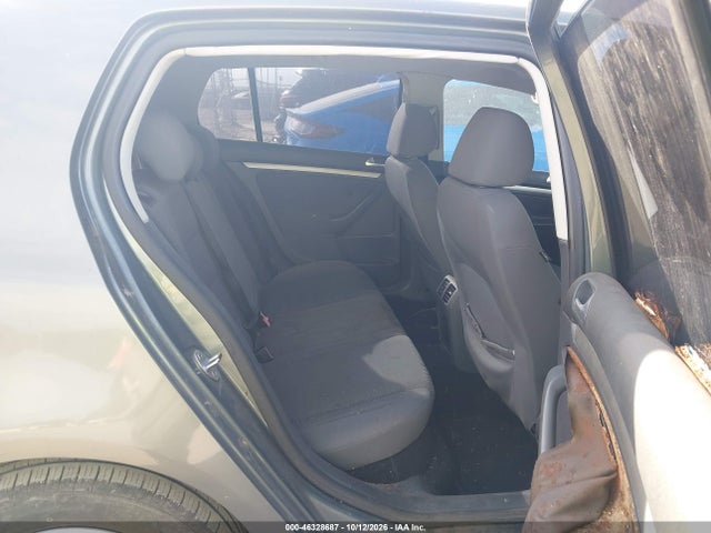 46328687 :رقم المزاد ، WVWDR71K17W254789 vin ، 2007 Volkswagen Rabbit 4-door مزاد بيع