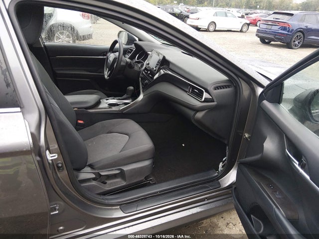 46328743 :رقم المزاد ، 4T1C31AK2MU551678 vin ، 2021 Toyota Camry Le Hybrid مزاد بيع