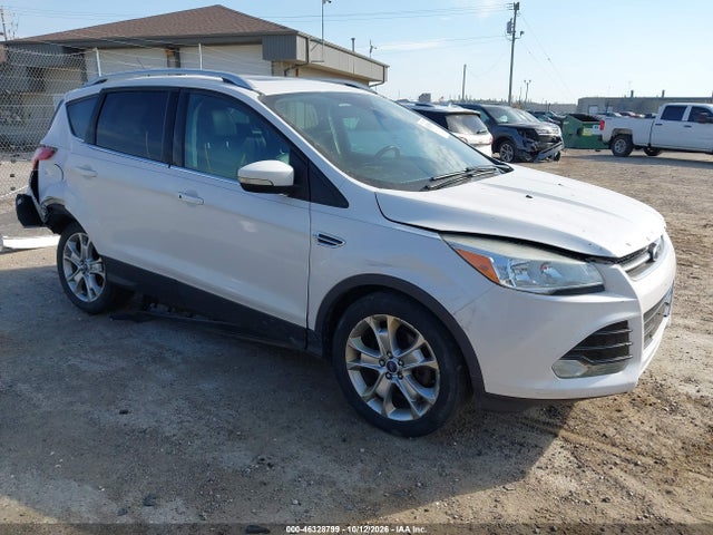 2014 Ford Escape Titanium მანქანა იყიდება აუქციონზე, vin: 1FMCU9J90EUC24884, აუქციონის ნომერი: 46328799