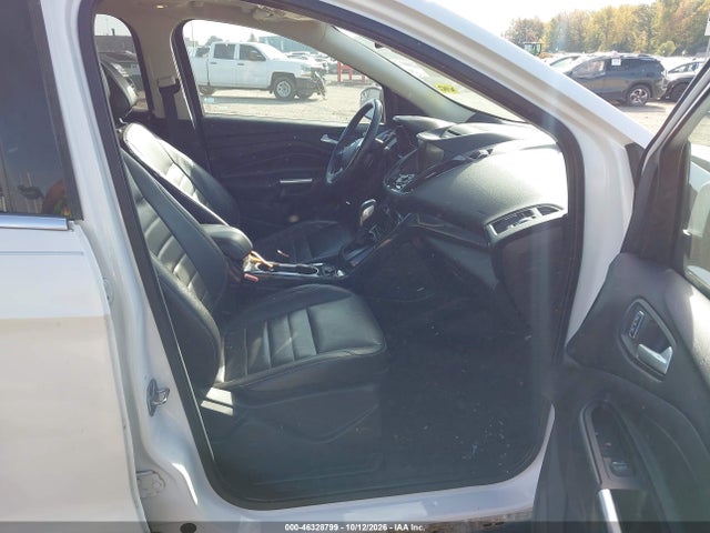 2014 Ford Escape Titanium მანქანა იყიდება აუქციონზე, vin: 1FMCU9J90EUC24884, აუქციონის ნომერი: 46328799
