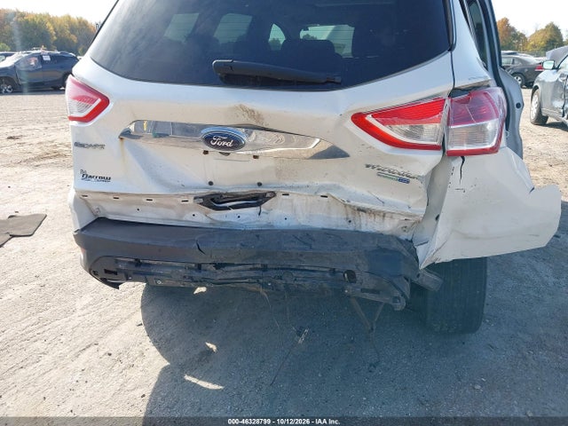 2014 Ford Escape Titanium მანქანა იყიდება აუქციონზე, vin: 1FMCU9J90EUC24884, აუქციონის ნომერი: 46328799