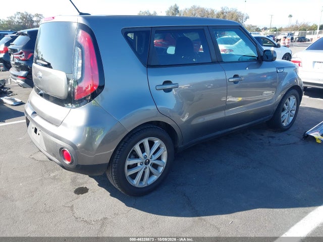 46328873 :رقم المزاد ، KNDJP3A59J7613092 vin ، 2018 Kia Soul + مزاد بيع