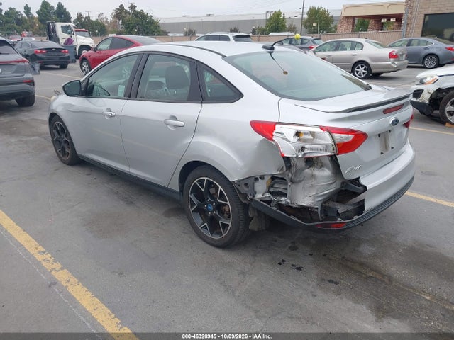 46328945 :رقم المزاد ، 1FAHP3F28CL148687 vin ، 2012 Ford Focus Se مزاد بيع