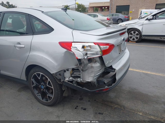 46328945 :رقم المزاد ، 1FAHP3F28CL148687 vin ، 2012 Ford Focus Se مزاد بيع