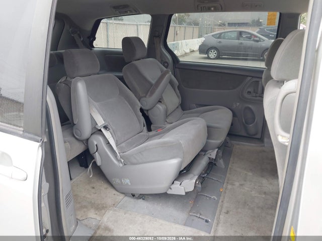 Aukcja sprzedaży 2004 Toyota Sienna Le, vin: 5TDZA23C24S018444, numer aukcji: 46329092