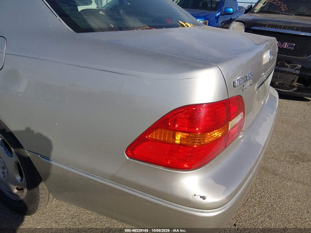 2001 Lexus Ls 430 მანქანა იყიდება აუქციონზე, vin: JTHBN30F210010268, აუქციონის ნომერი: 46329189