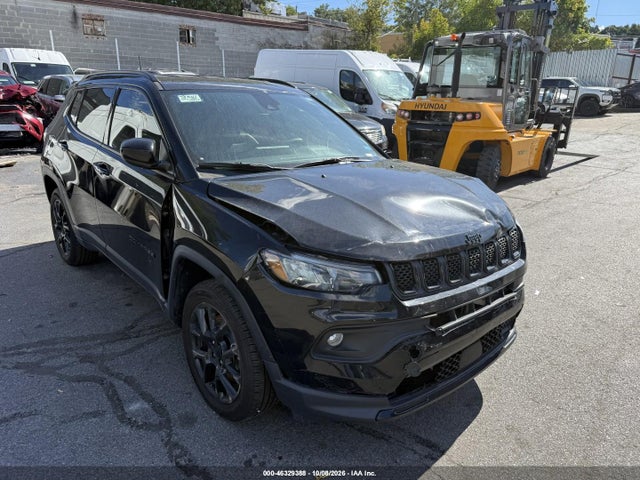 46329388 :رقم المزاد ، 3C4NJDBN7PT529932 vin ، 2023 Jeep Compass Altitude 4x4 مزاد بيع