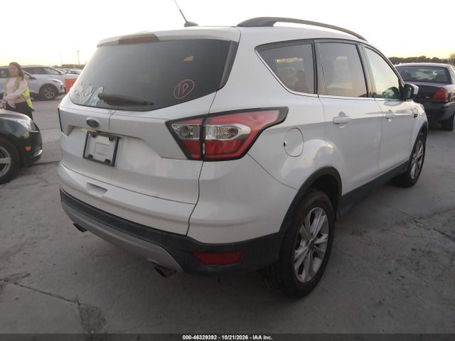 1FMCU0GD0JUC20447 Ford ESCAPE SE
