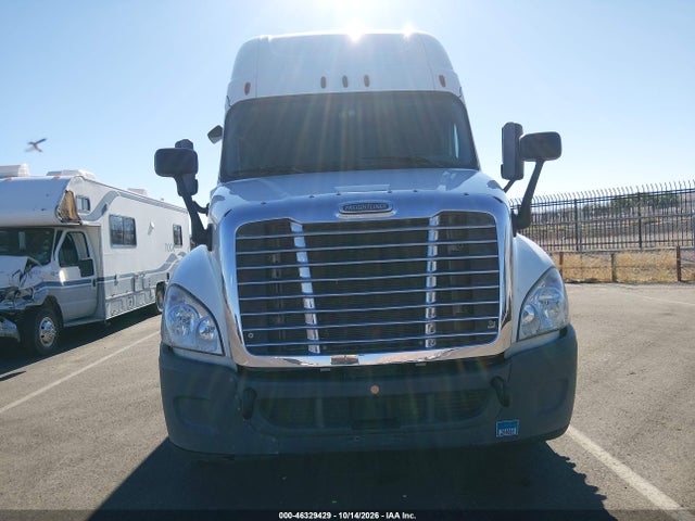 Freightliner Cascadia 125 2015 3AKJGLBG8FSFX6504 Image 15