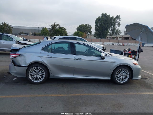 4T1B21HK2JU005141 Toyota Camry Hybrid Xle