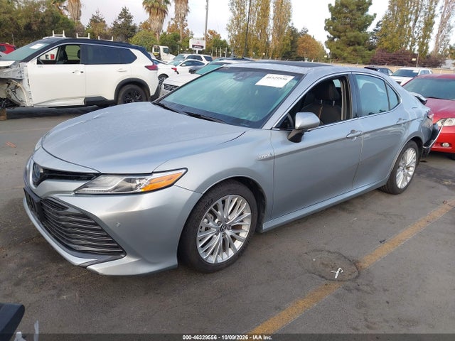 4T1B21HK2JU005141 Toyota Camry Hybrid Xle