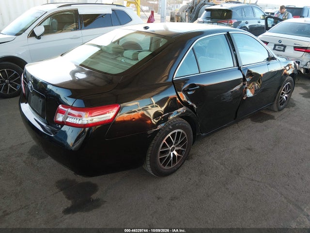 46329744 :رقم المزاد ، 4T4BF3EKXBR187232 vin ، 2011 Toyota Camry Le مزاد بيع