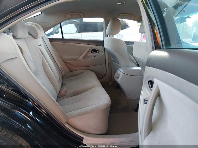 46329744 :رقم المزاد ، 4T4BF3EKXBR187232 vin ، 2011 Toyota Camry Le مزاد بيع