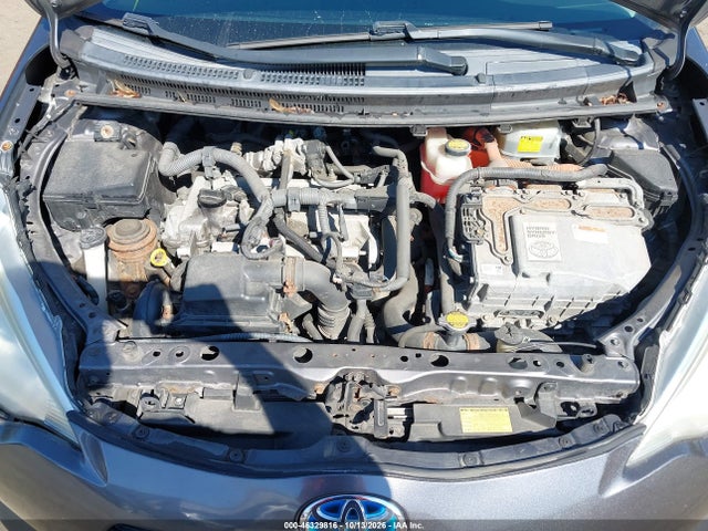 46329816 :رقم المزاد ، JTDKDTB31D1035121 vin ، 2013 Toyota Prius C One مزاد بيع