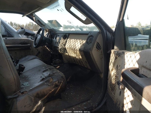 46329851 :رقم المزاد ، 1FDAF56R79EA43249 vin ، 2009 Ford F-550 Chassis Xl/xlt مزاد بيع