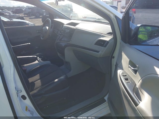 Aukcja sprzedaży 2011 Toyota Sienna Se, vin: 5TDXK3DC3BS153616, numer aukcji: 46329881