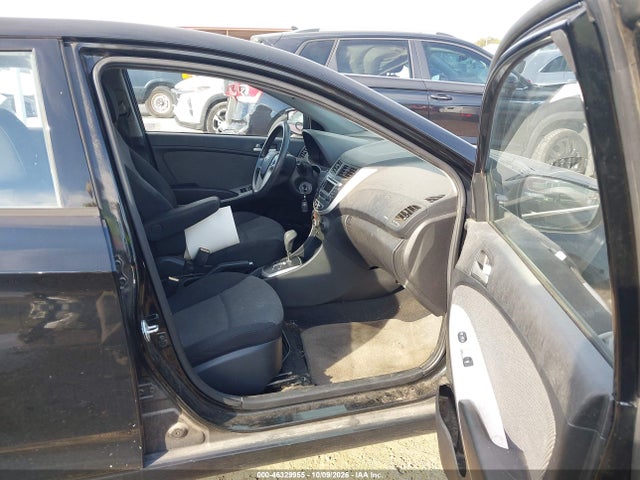 2014 Hyundai Accent Gs მანქანა იყიდება აუქციონზე, vin: KMHCT5AE4EU176282, აუქციონის ნომერი: 46329955